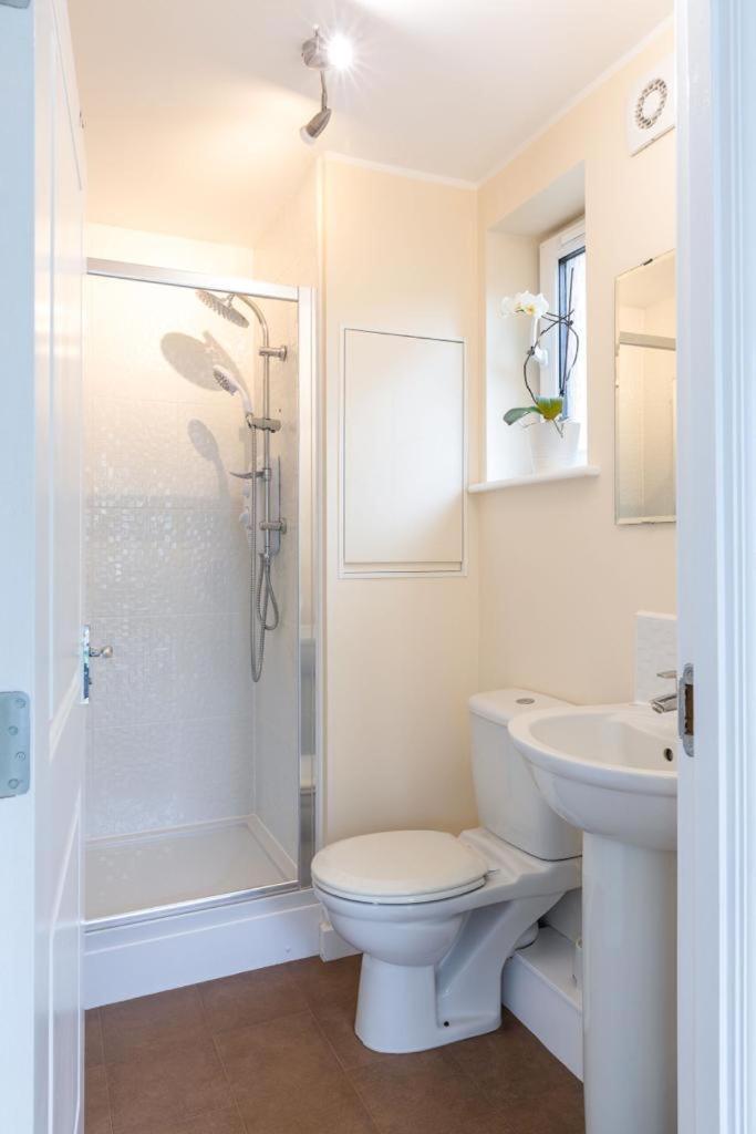 Thomahome Cosy&Stylish Apartment เอดินบะระ ภายนอก รูปภาพ